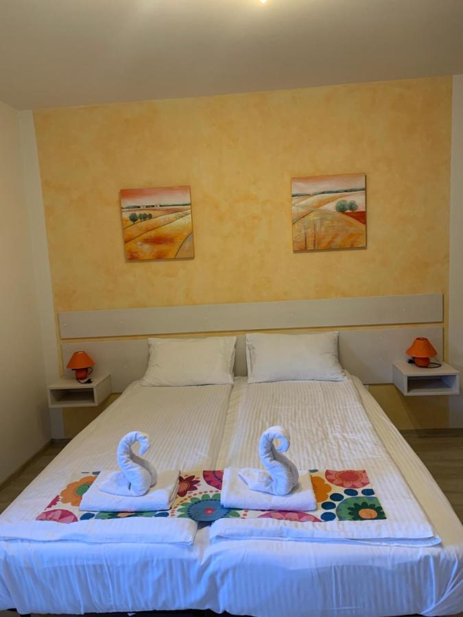 Dorf Haus Valiug Hotel Bagian luar foto