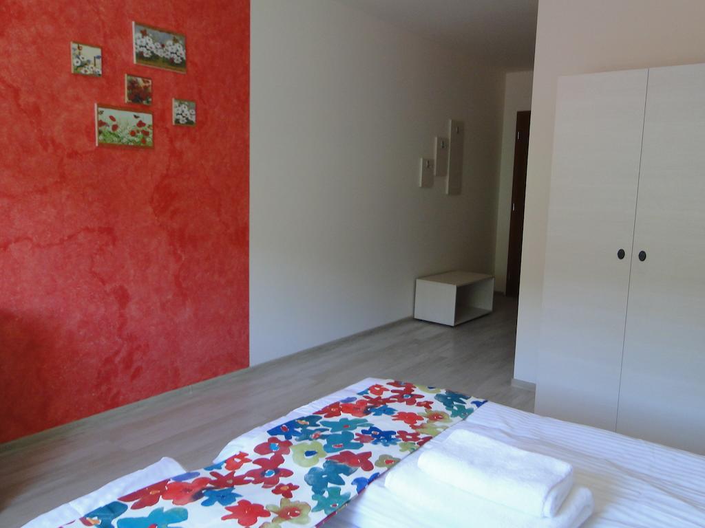 Dorf Haus Valiug Hotel Bagian luar foto